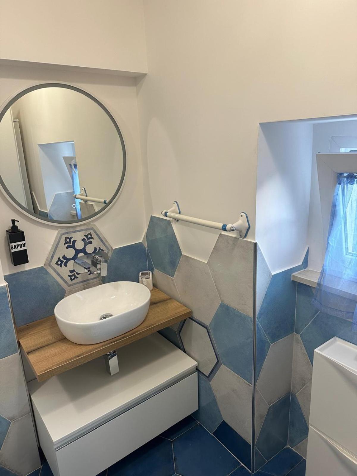 Dama Room Vietri Екстериор снимка